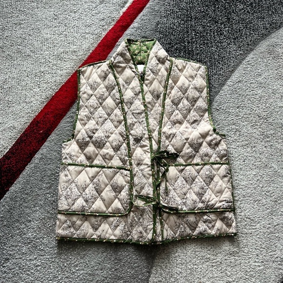 entro Jackets & Blazers - Entro Floral Quilted Boho Vest